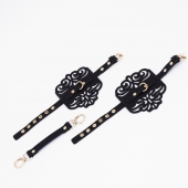 Черный фигурные оковы с золотистой фурнитурой - Crazy Handmade - купить с доставкой в Уфе