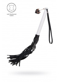 Плеть с белой рукоятью и чёрными хлыстами - 50 см. - Pecado - купить с доставкой в Уфе