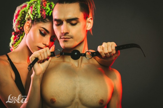 Черный кляп-шарик  Love Spell - Lola Games - купить с доставкой в Уфе