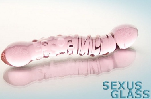 Двусторонний розовый фаллос  с рёбрами и точками - 19,5 см. - Sexus купить с доставкой в интернет-магазине Orgasmix в Уфе Двусторонний розовый фаллос  с рёбрами и точками - 19,5 см. - Sexus